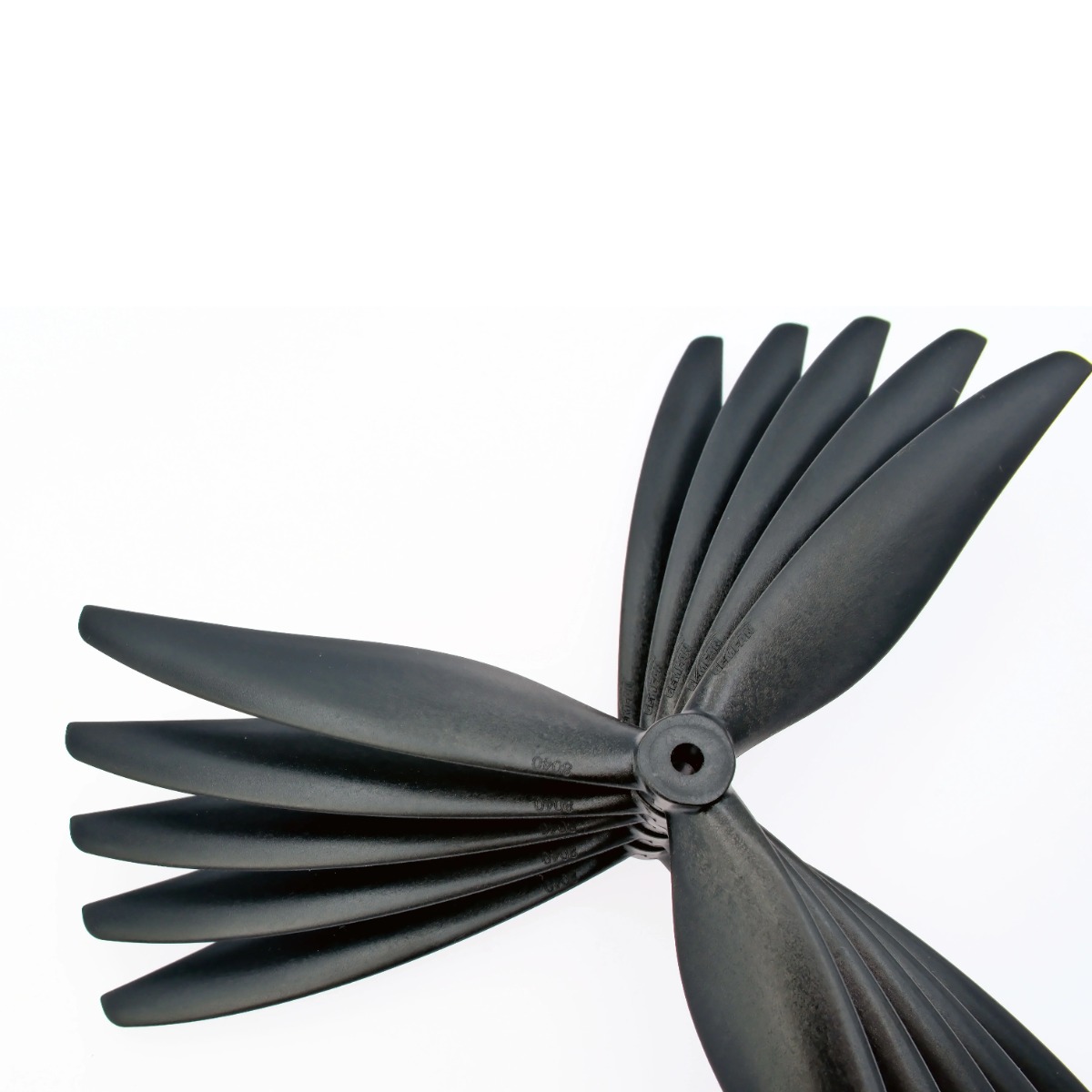 4PCS Gemfan 8040 8X4X3 3-Blade - مراجعة Fpv Drone Propeller وسعره